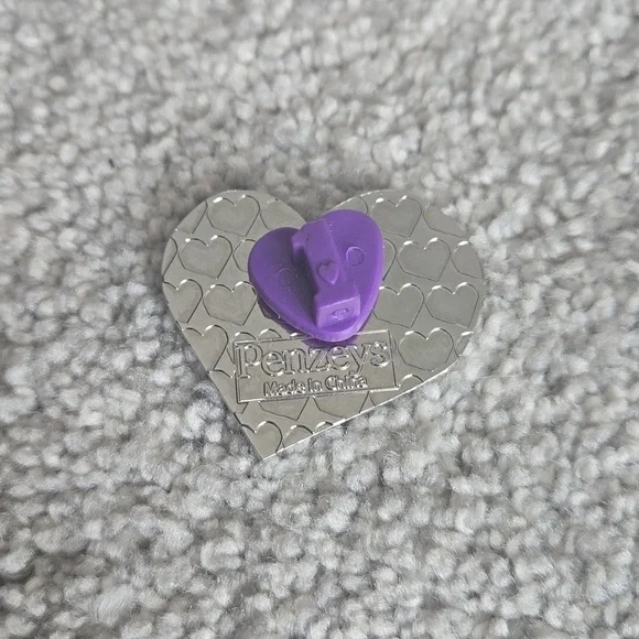 Kind Heart Shaped Pin - Picture 2 of 3